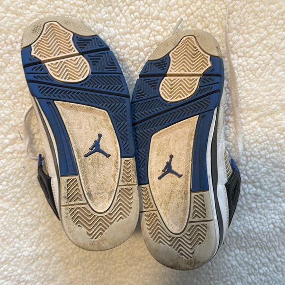 Jordan 4 Retro Mid Motorsports Size 5 - Picture 3 of 6